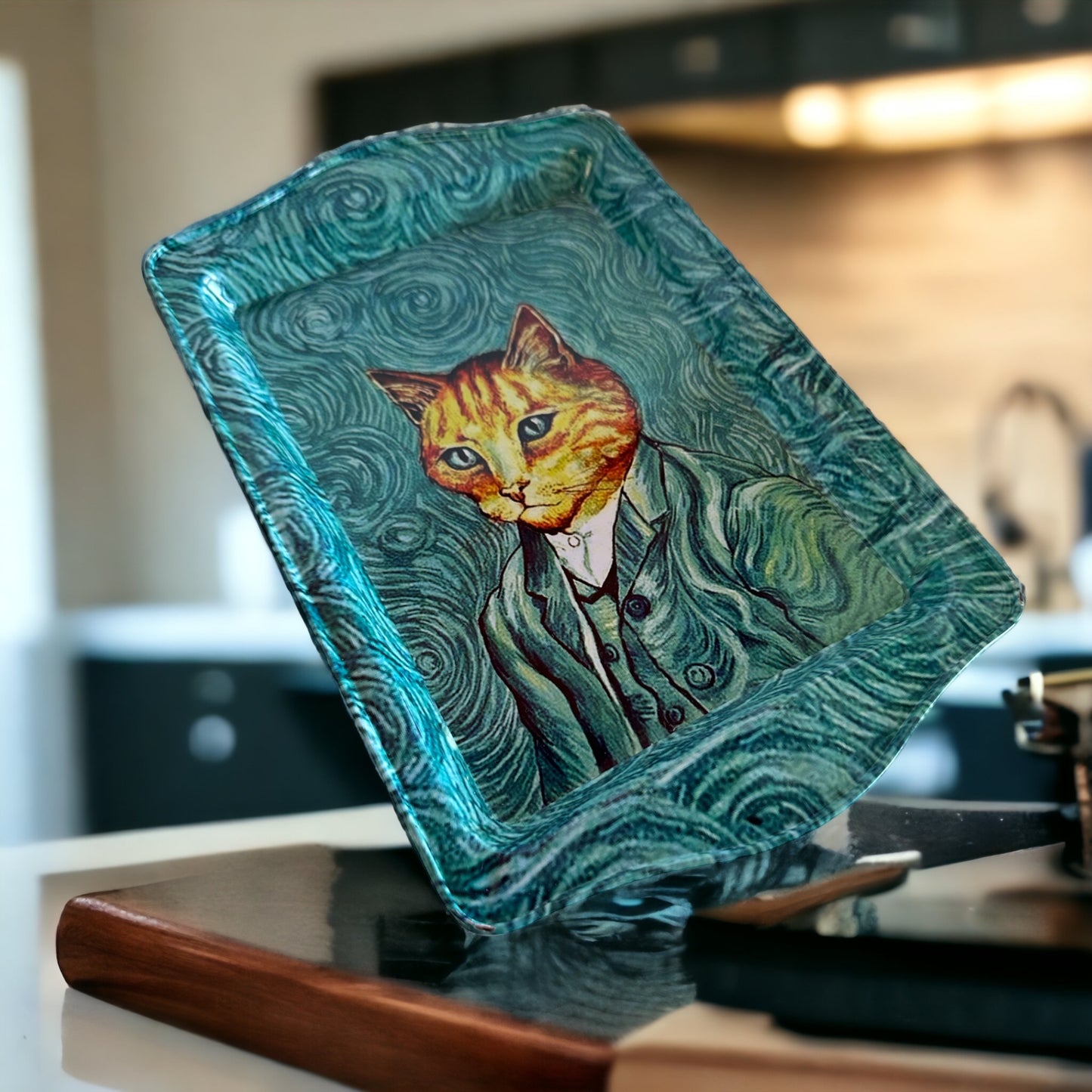 Metal Tray Cat