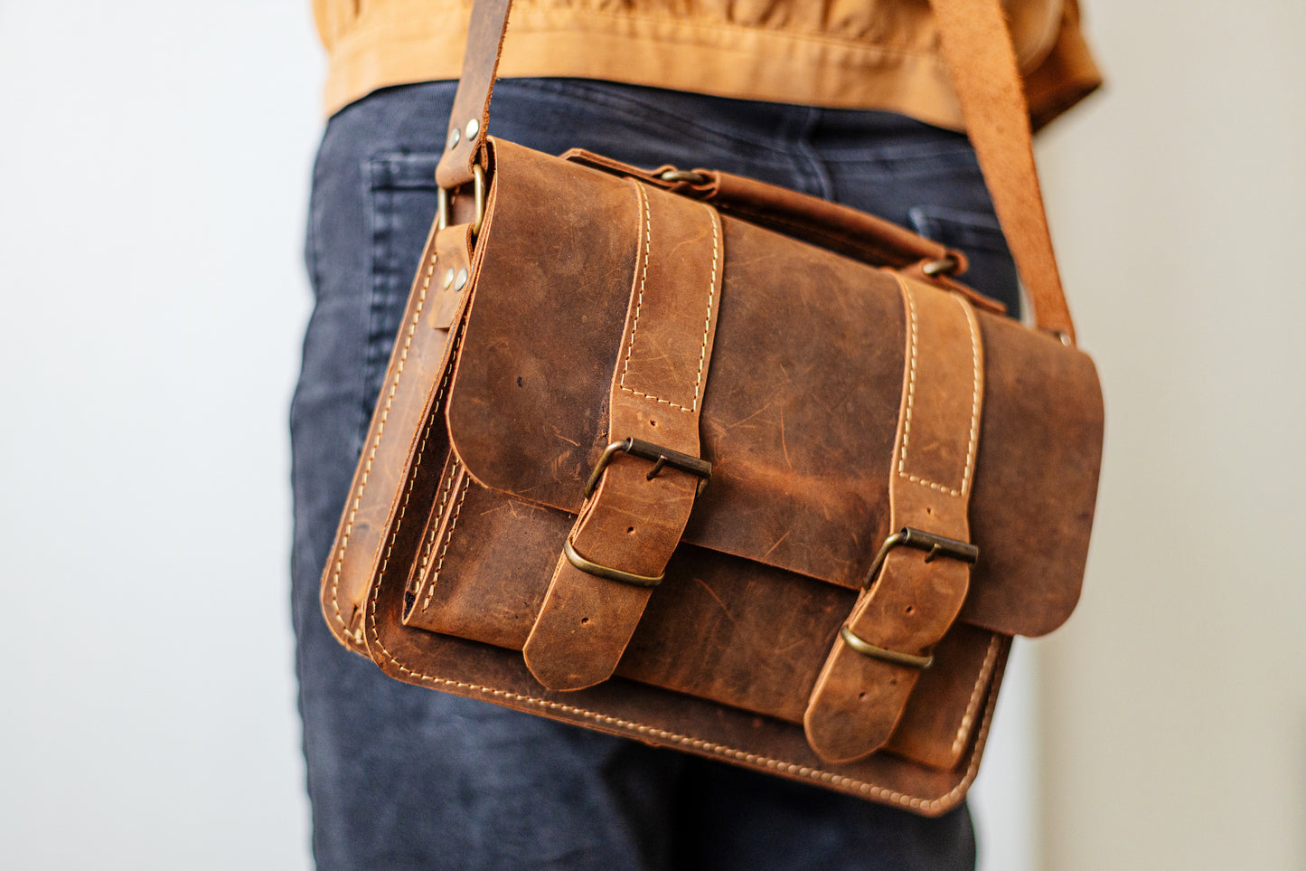 Belt Strap Crazy Horse Rustic Brown Messenger Bag