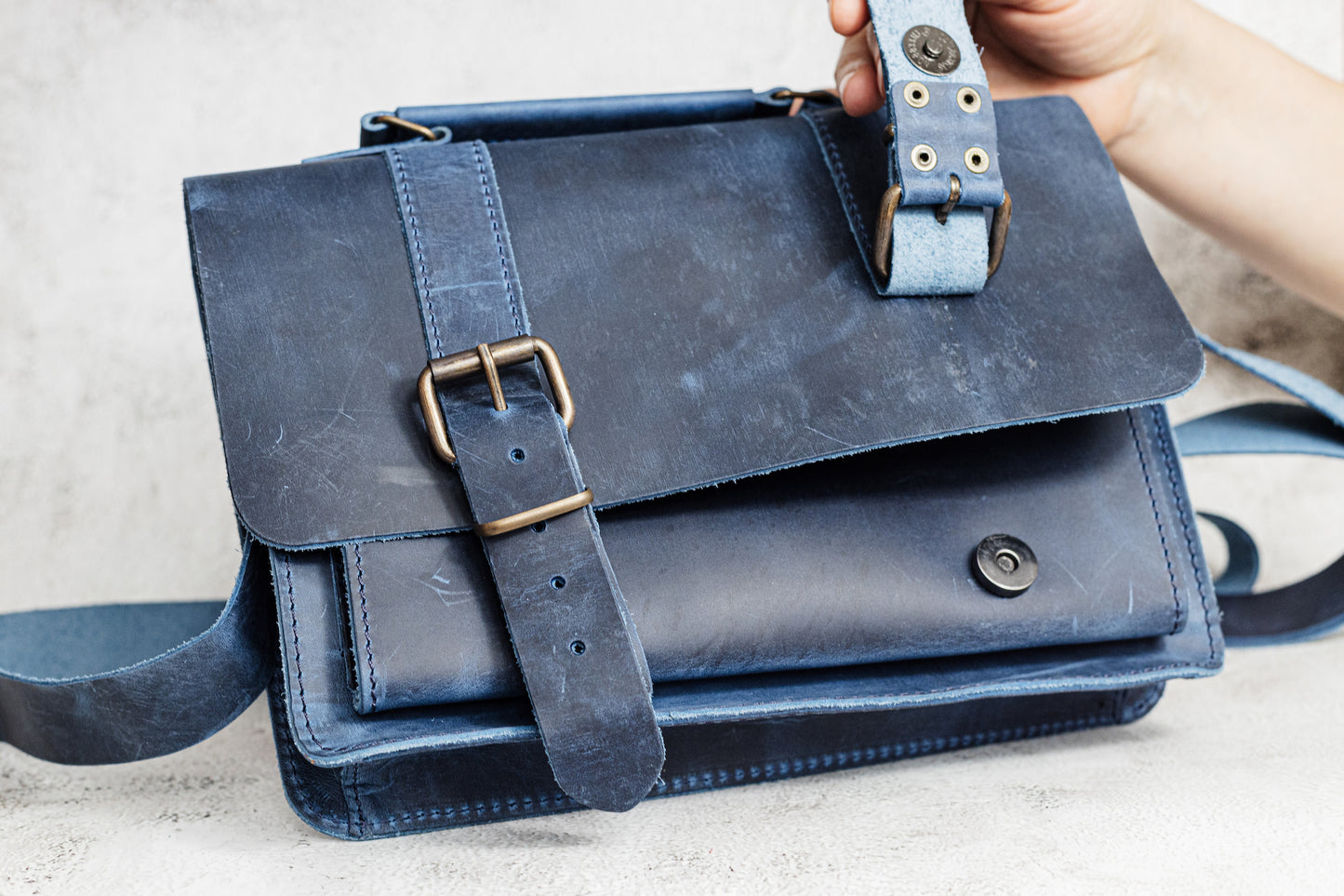 Belt Strap Crazy Horse Blue Messenger Bag