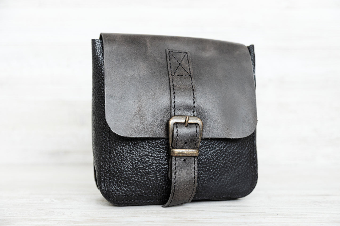 Handmade Leather Crossbody Black