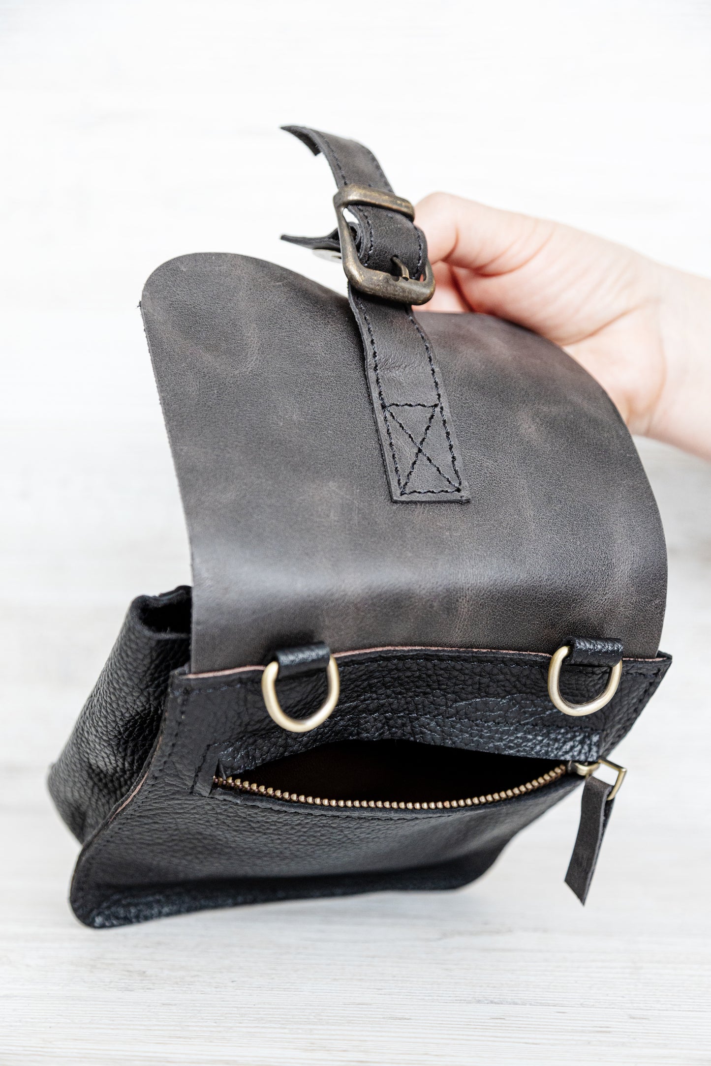 Handmade Leather Crossbody Black