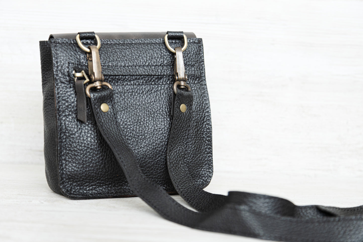 Handmade Leather Crossbody Black
